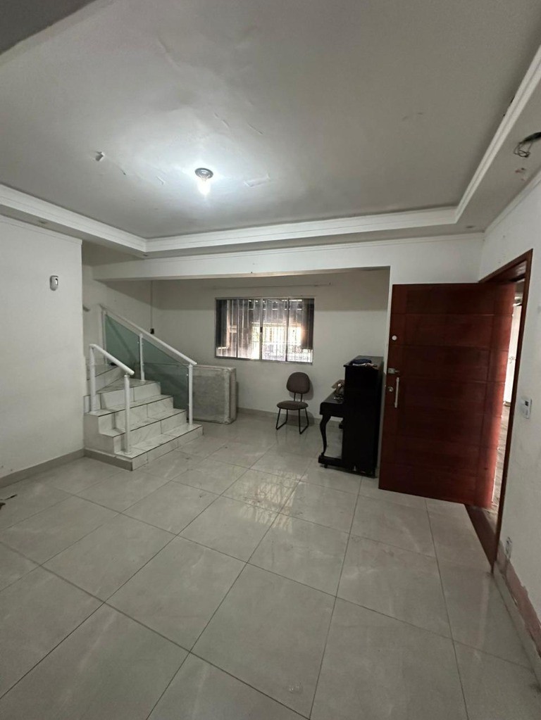 Casa, 3 quartos, 180 m² - Foto 2