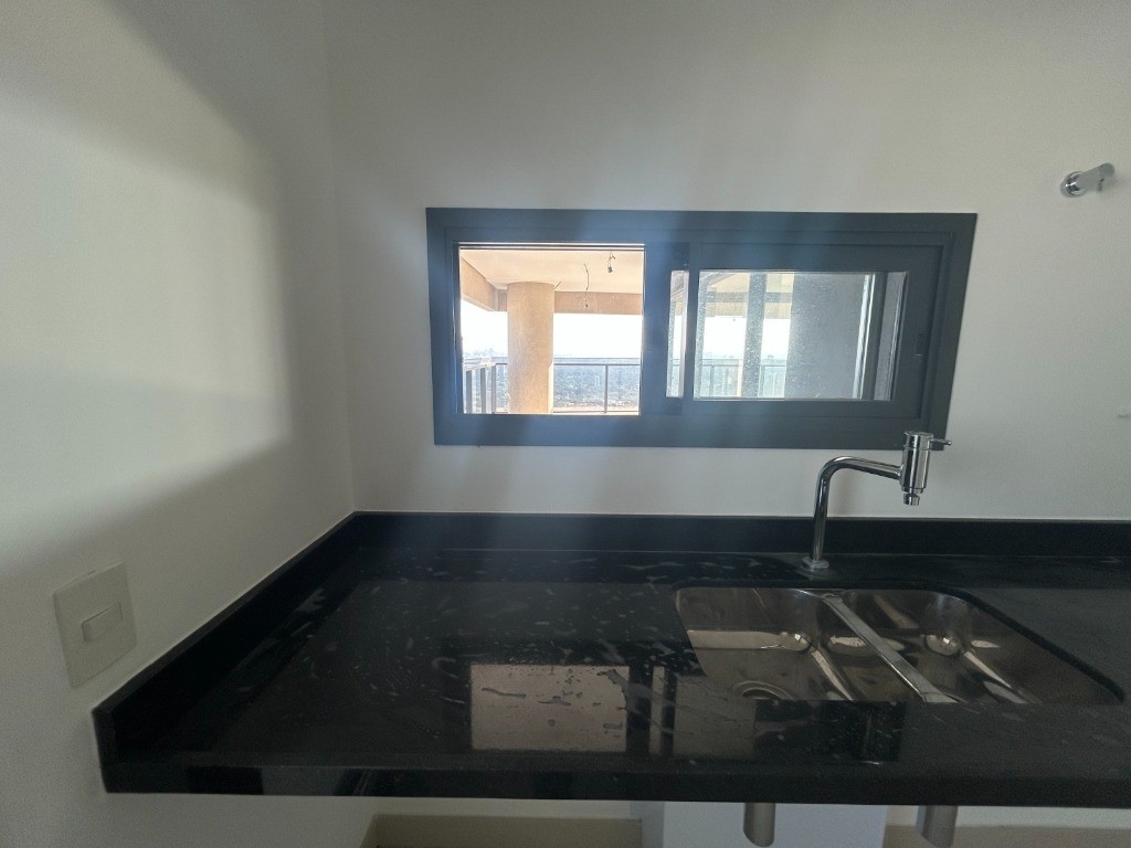 Apartamento, 4 quartos, 195 m² - Foto 2