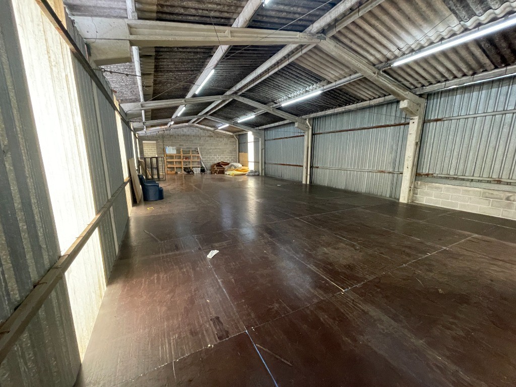 Depósito-Galpão, 550 m² - Foto 27