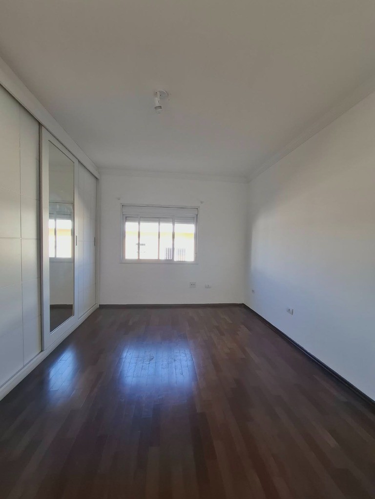 Casa, 3 quartos, 250 m² - Foto 27