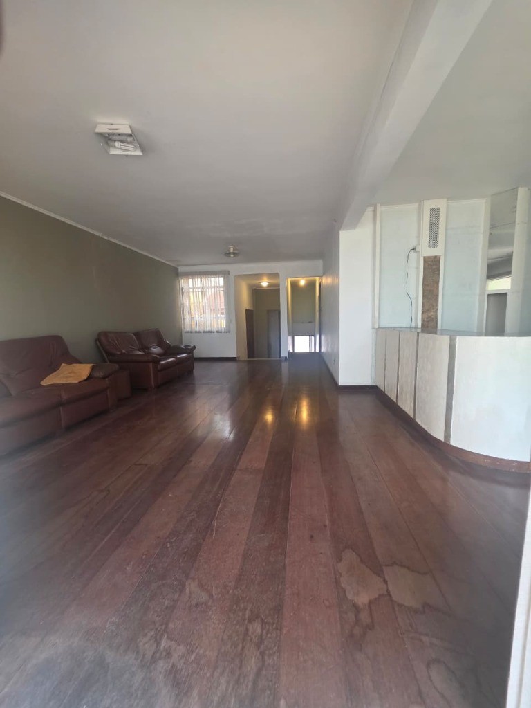 Casa, 5 quartos, 300 m² - Foto 1