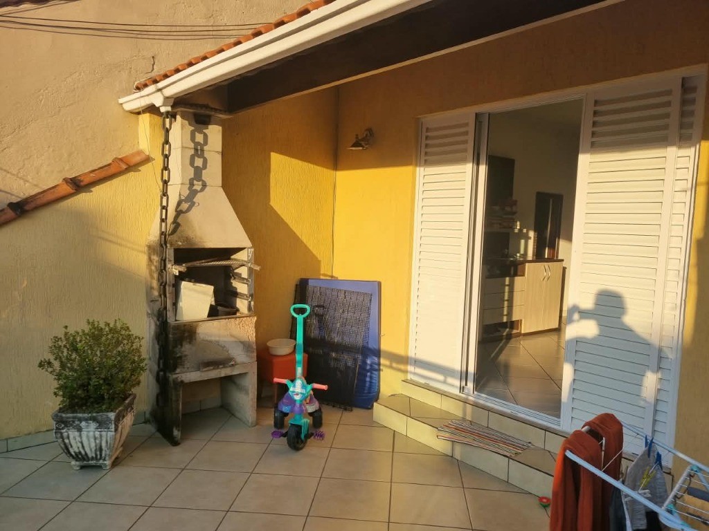 Casa, 4 quartos, 350 m² - Foto 1