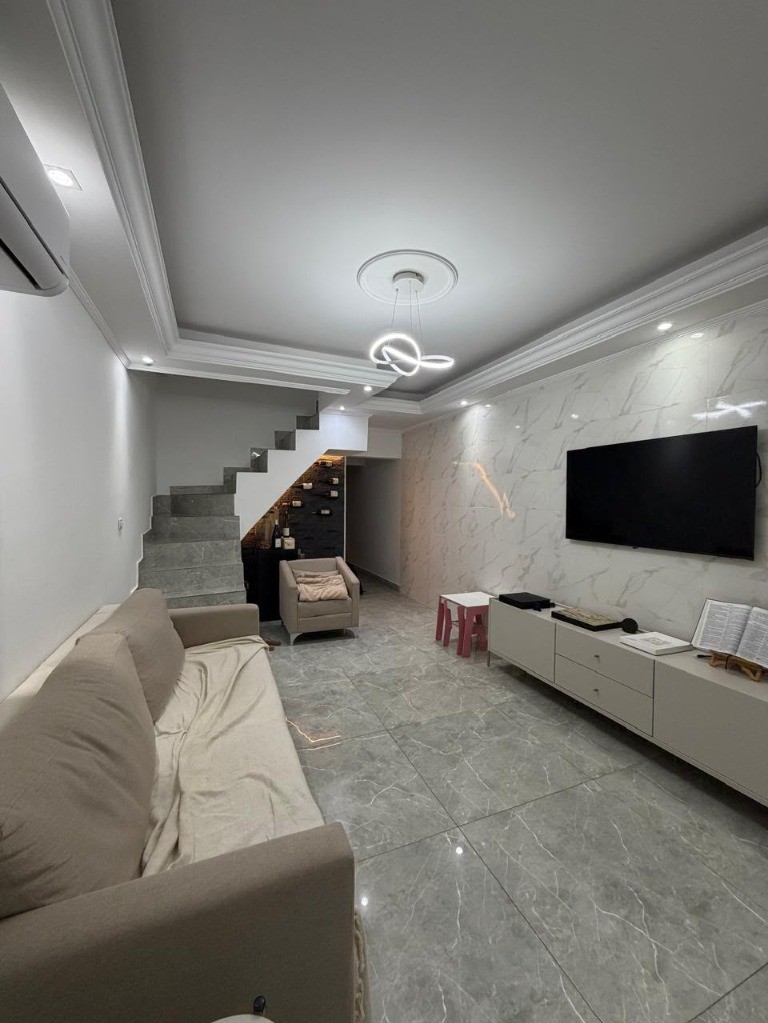 Casa, 3 quartos, 190 m² - Foto 1