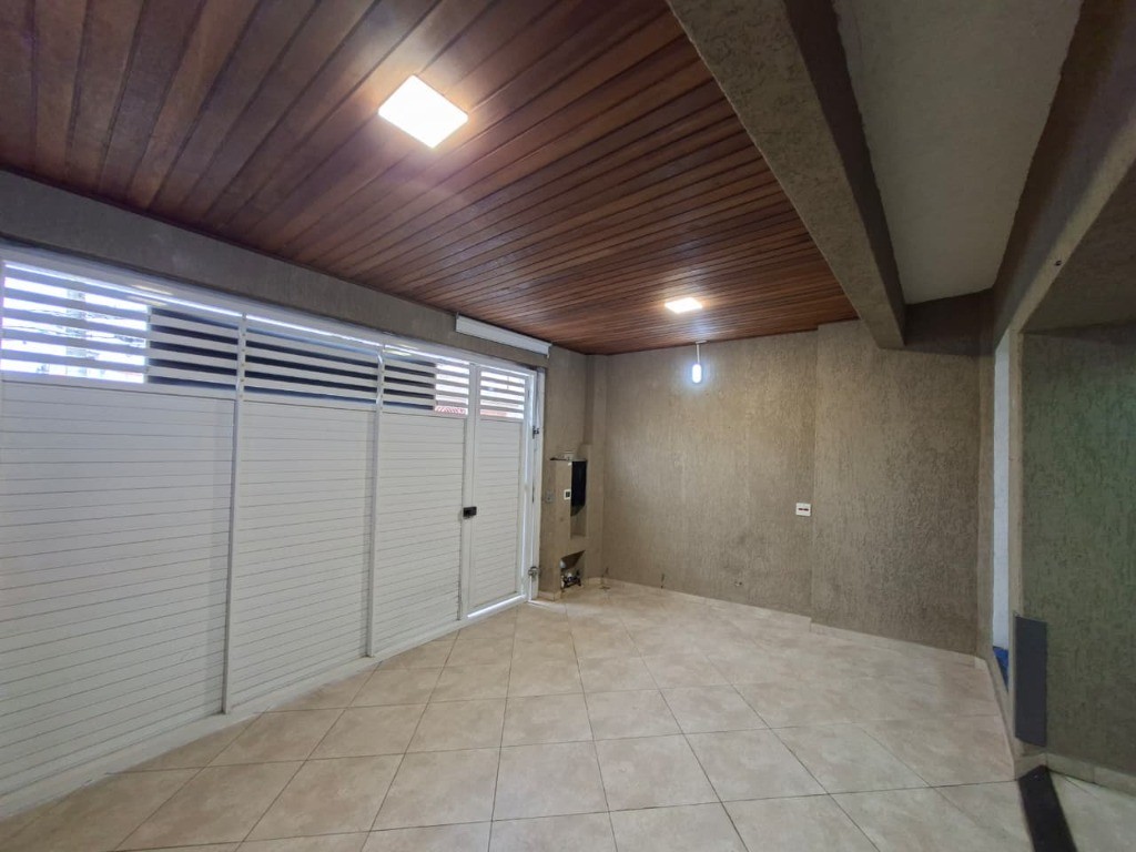 Casa, 3 quartos, 214 m² - Foto 4
