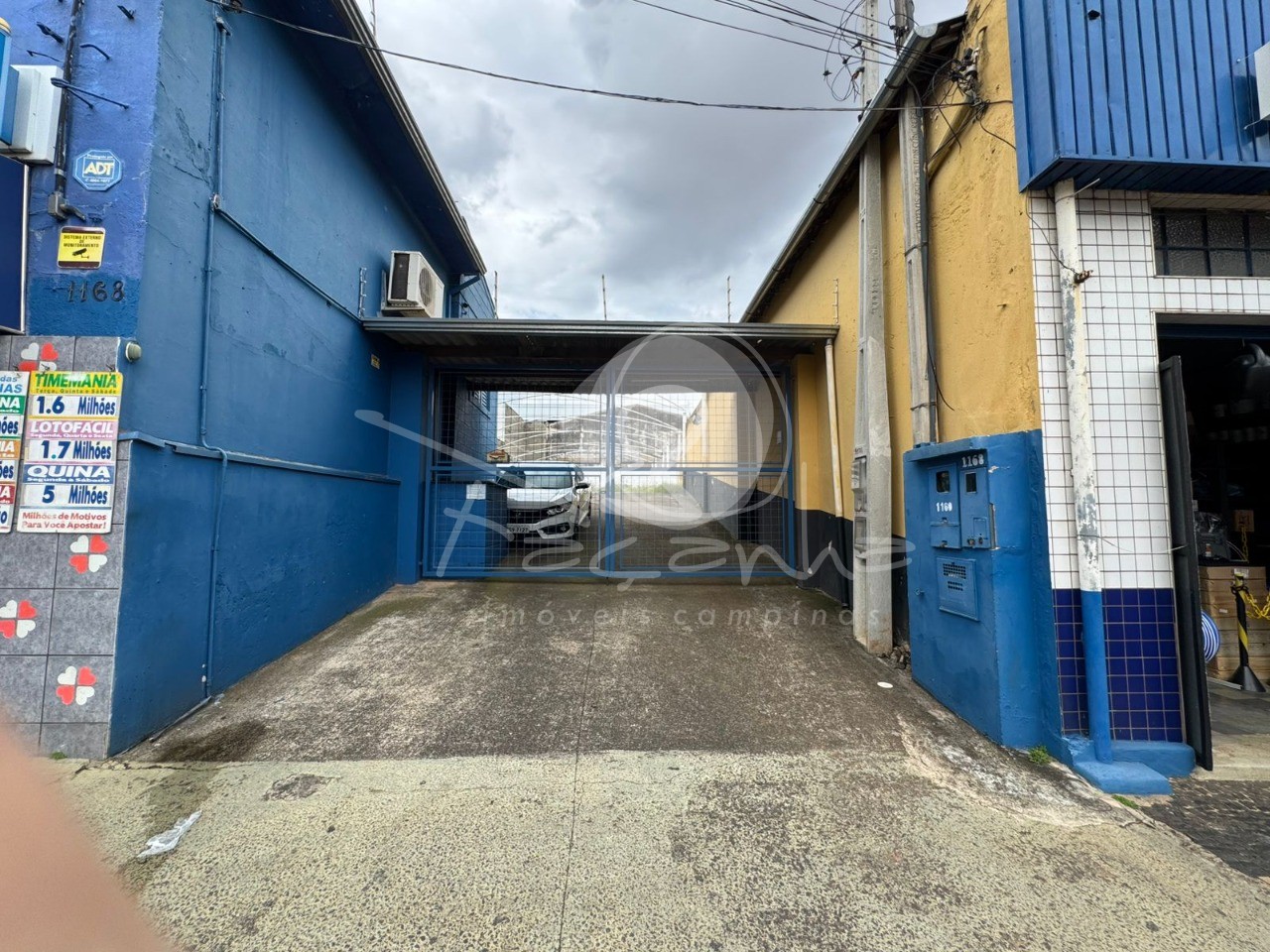 Loteamento e Condomínio - Foto 1