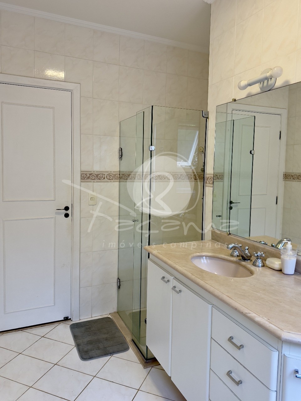 Casa de Condomínio à venda com 4 quartos, 361m² - Foto 9