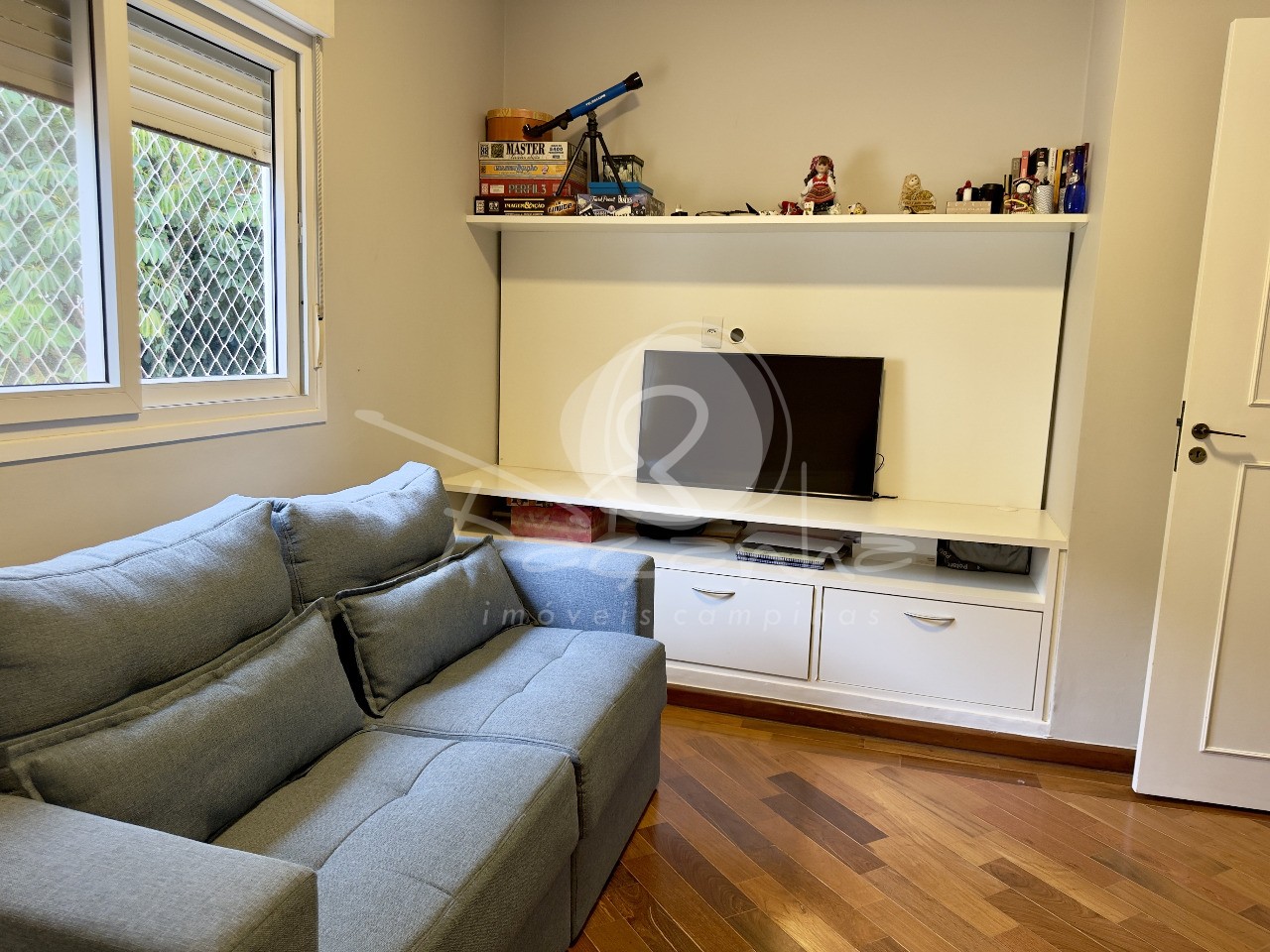 Casa de Condomínio à venda com 4 quartos, 361m² - Foto 3