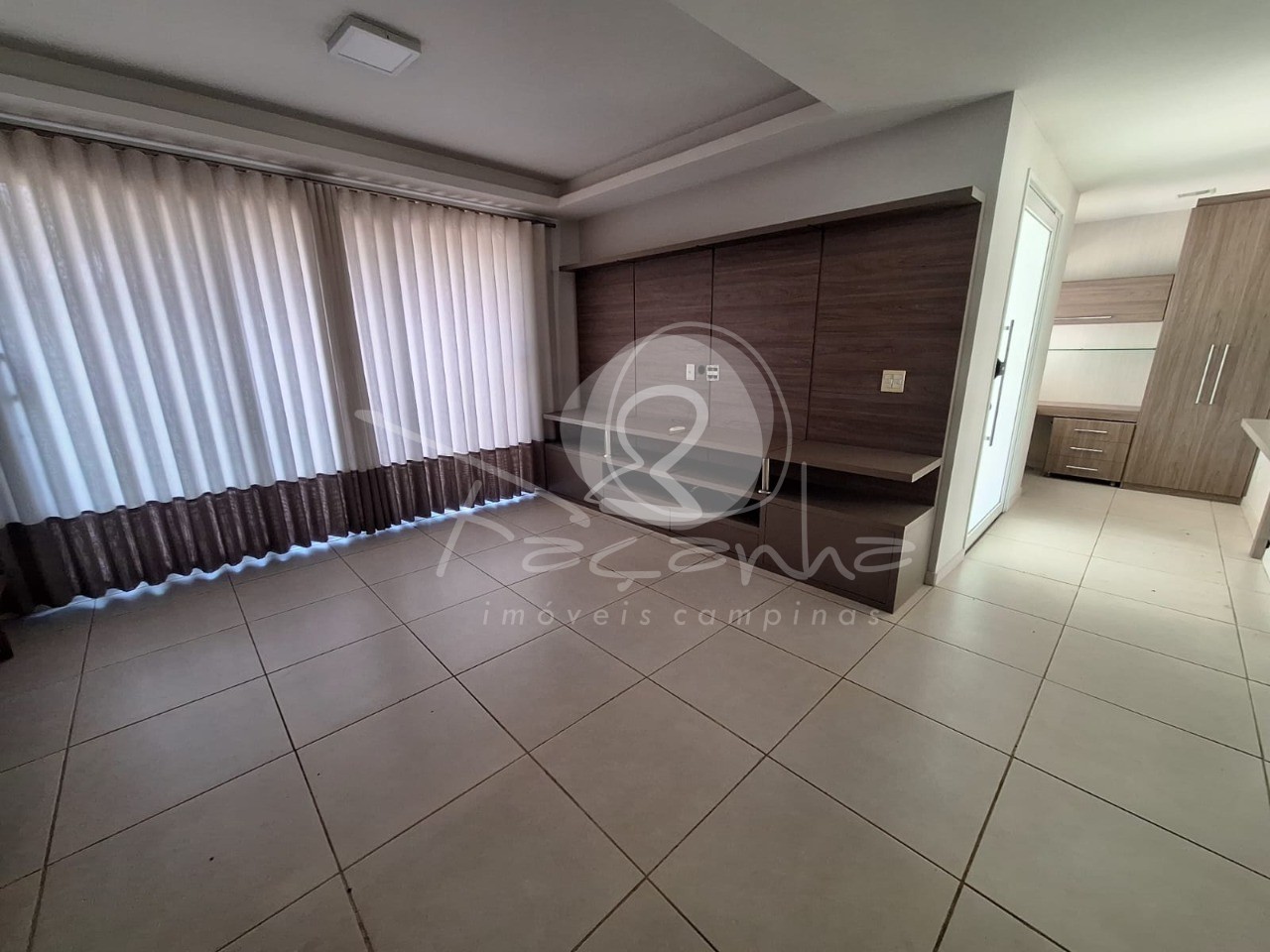 Casa de Condomínio à venda e aluguel com 3 quartos, 250m² - Foto 3