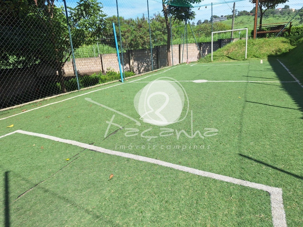 Casa de Condomínio à venda e aluguel com 3 quartos, 250m² - Foto 25