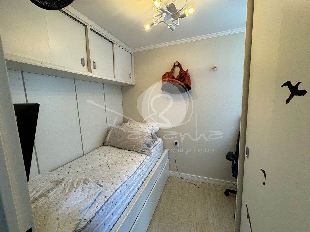Apartamento à venda com 3 quartos, 96m² - Foto 7