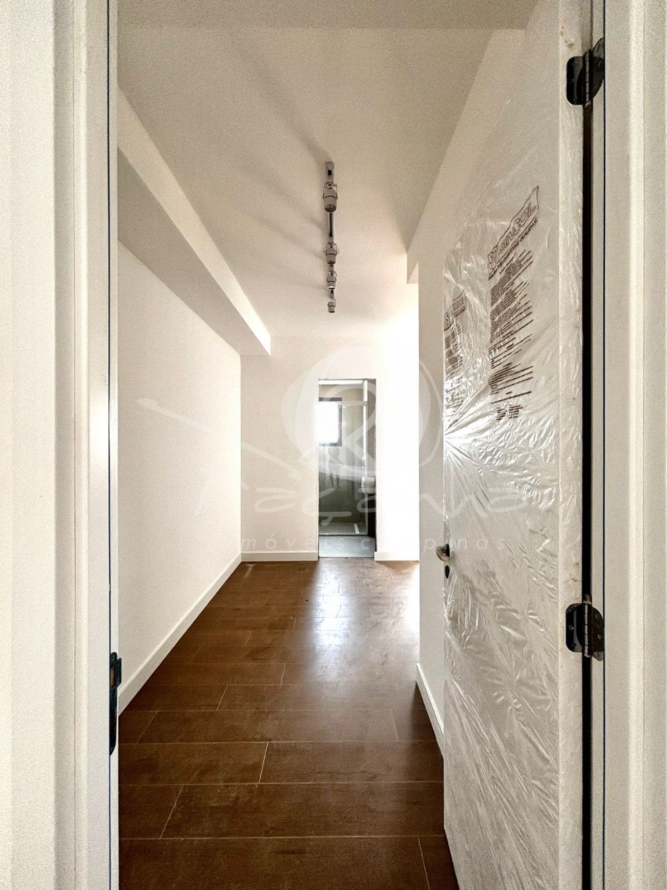 Apartamento à venda com 3 quartos, 105m² - Foto 9