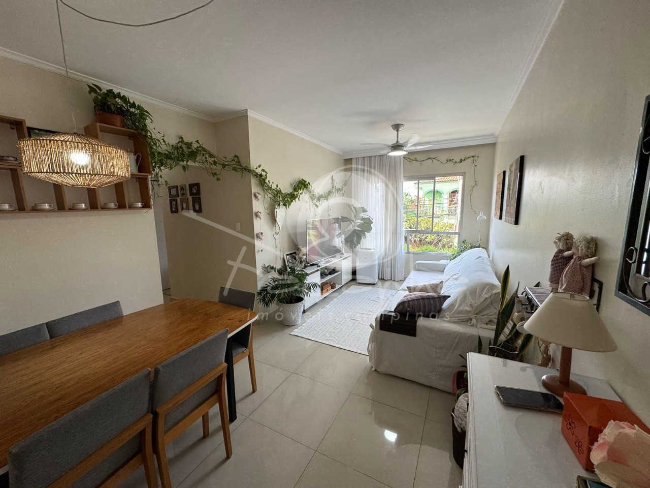 Apartamento à venda com 3 quartos, 96m² - Foto 1