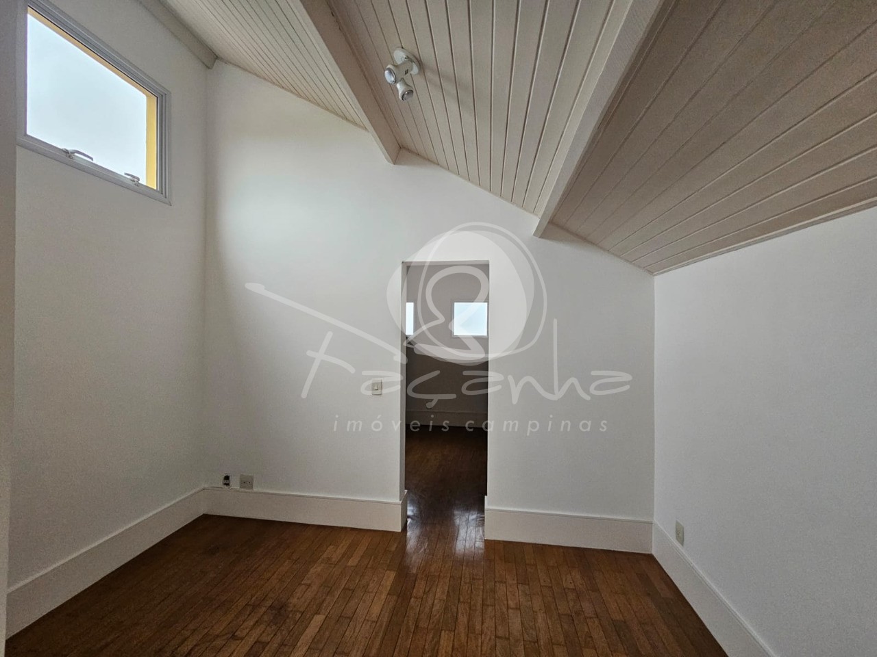 Casa de Condomínio à venda e aluguel com 4 quartos, 336m² - Foto 17