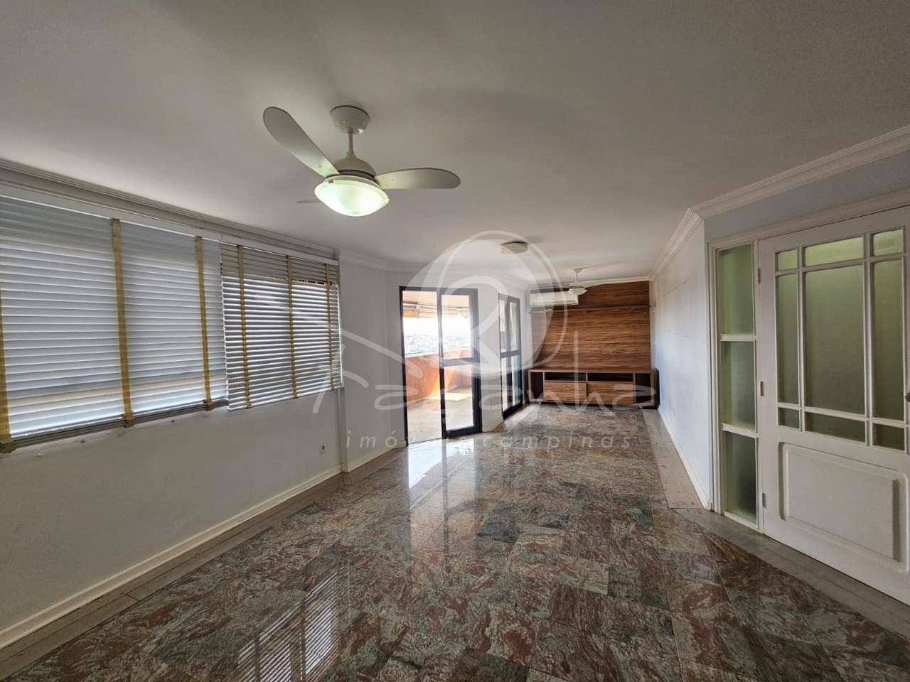 Apartamento, 3 quartos, 170 m² - Foto 2