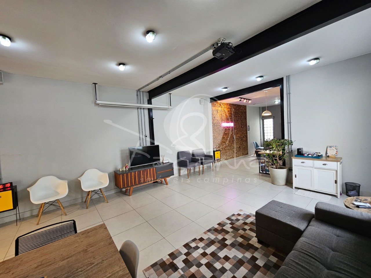 Prédio Inteiro para alugar, 150m² - Foto 2