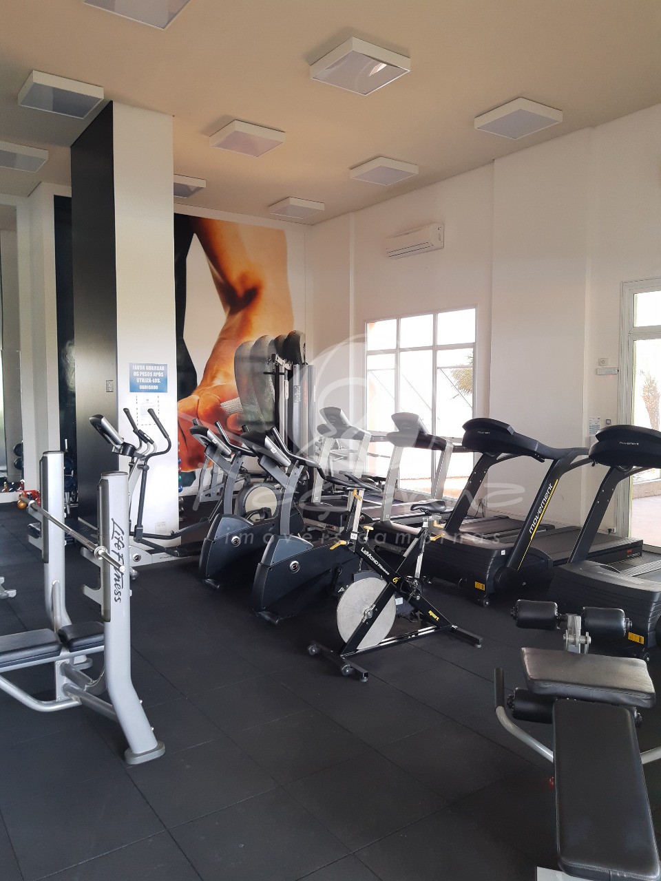 Apartamento à venda com 3 quartos, 148m² - Foto 29