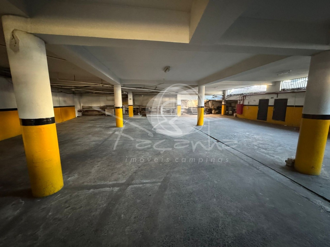Prédio Inteiro para alugar, 600m² - Foto 22