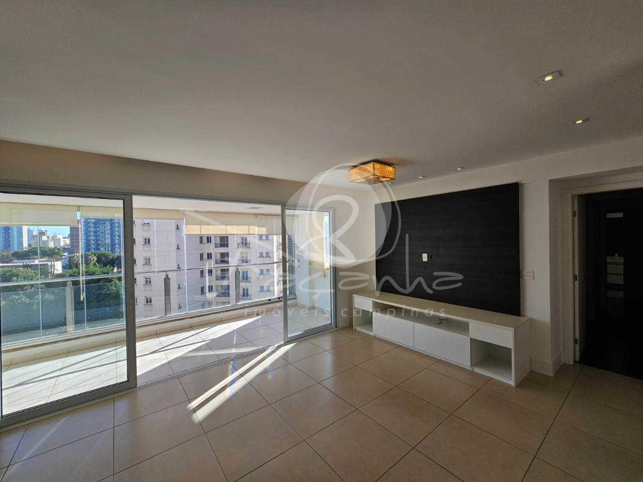 Apartamento à venda e aluguel com 3 quartos, 136m² - Foto 3