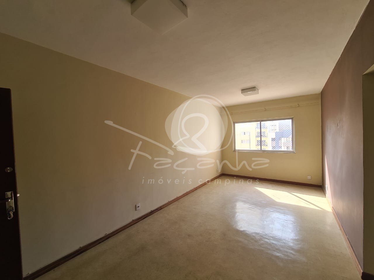 Apartamento à venda com 1 quarto, 60m² - Foto 2