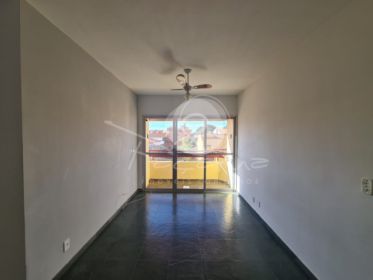 Apartamento para alugar com 3 quartos, 89m² - Foto 2