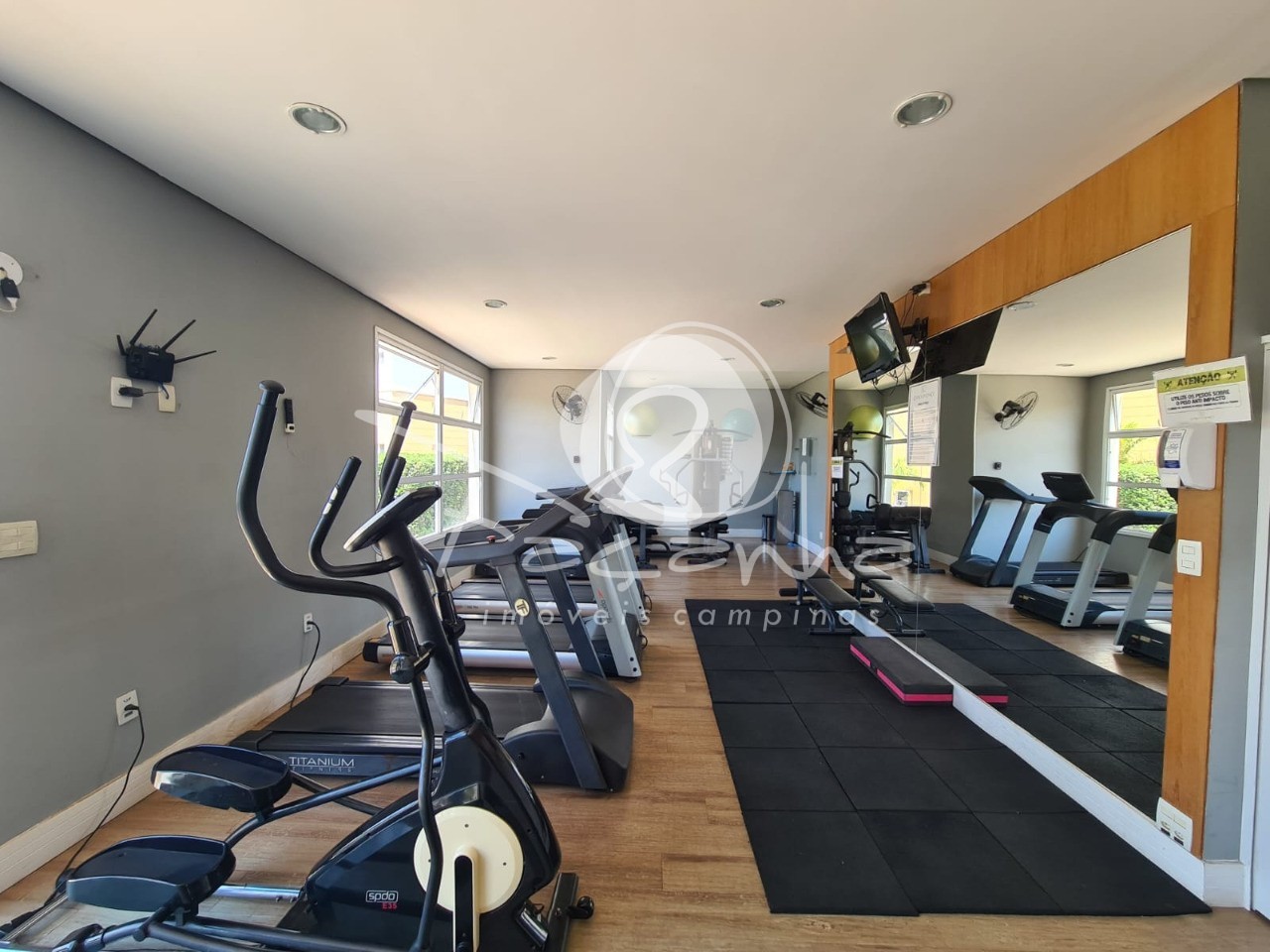 Apartamento à venda com 3 quartos, 128m² - Foto 1