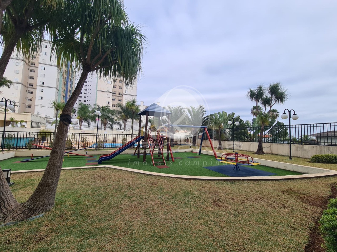 Apartamento para alugar com 3 quartos, 98m² - Foto 35