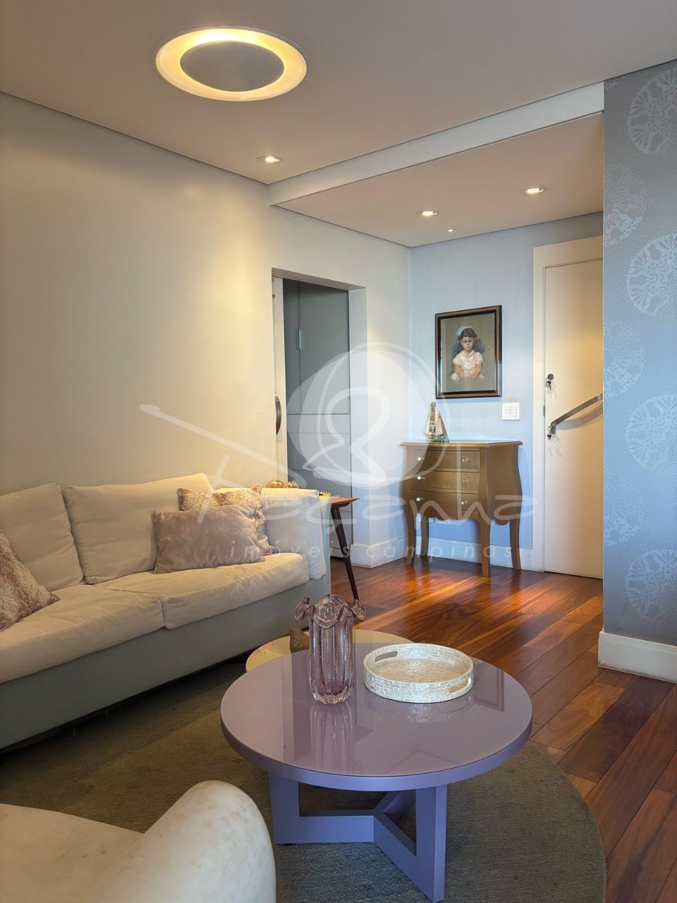 Apartamento à venda com 3 quartos, 117m² - Foto 2