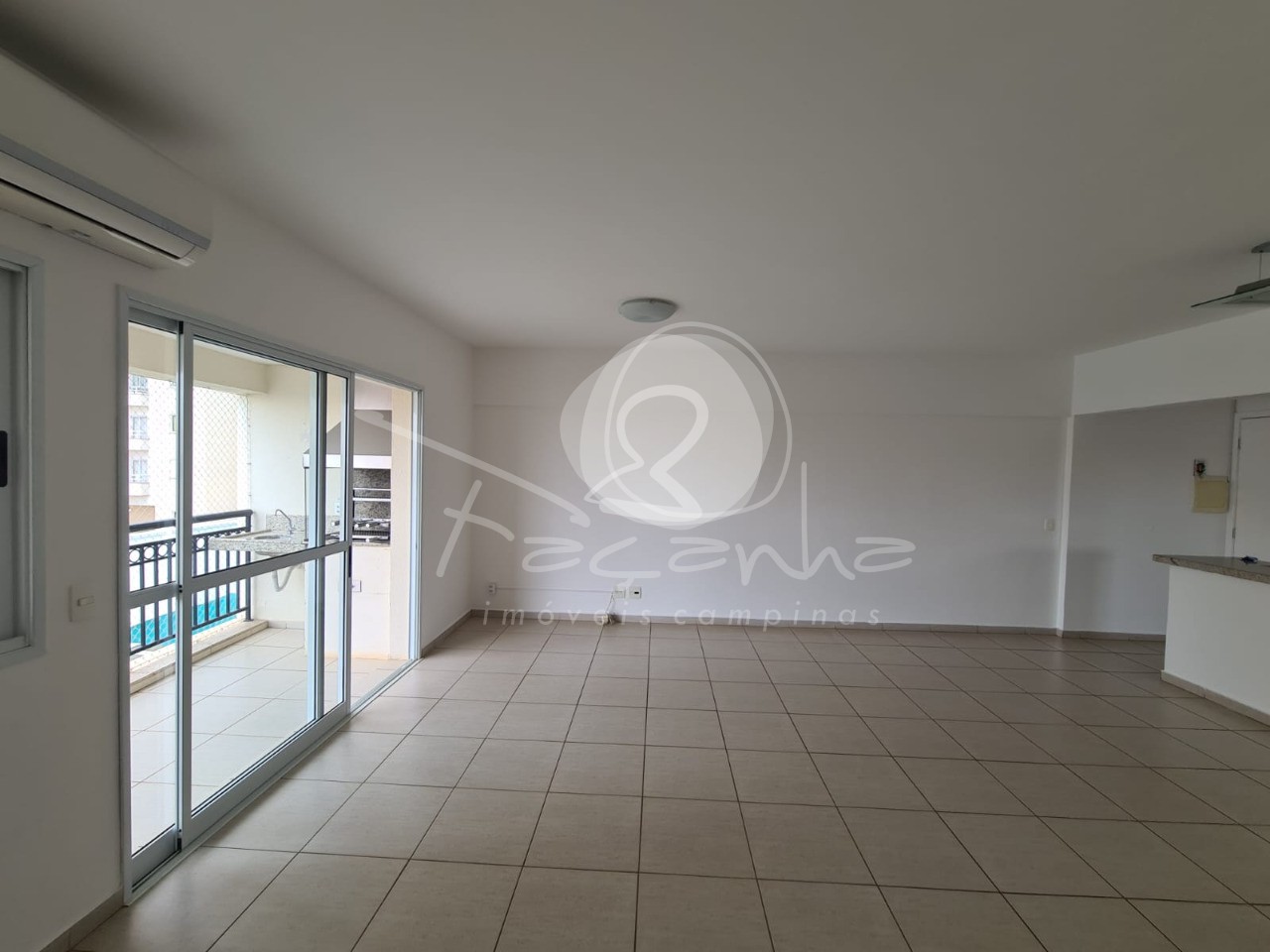 Apartamento para alugar com 3 quartos, 98m² - Foto 3