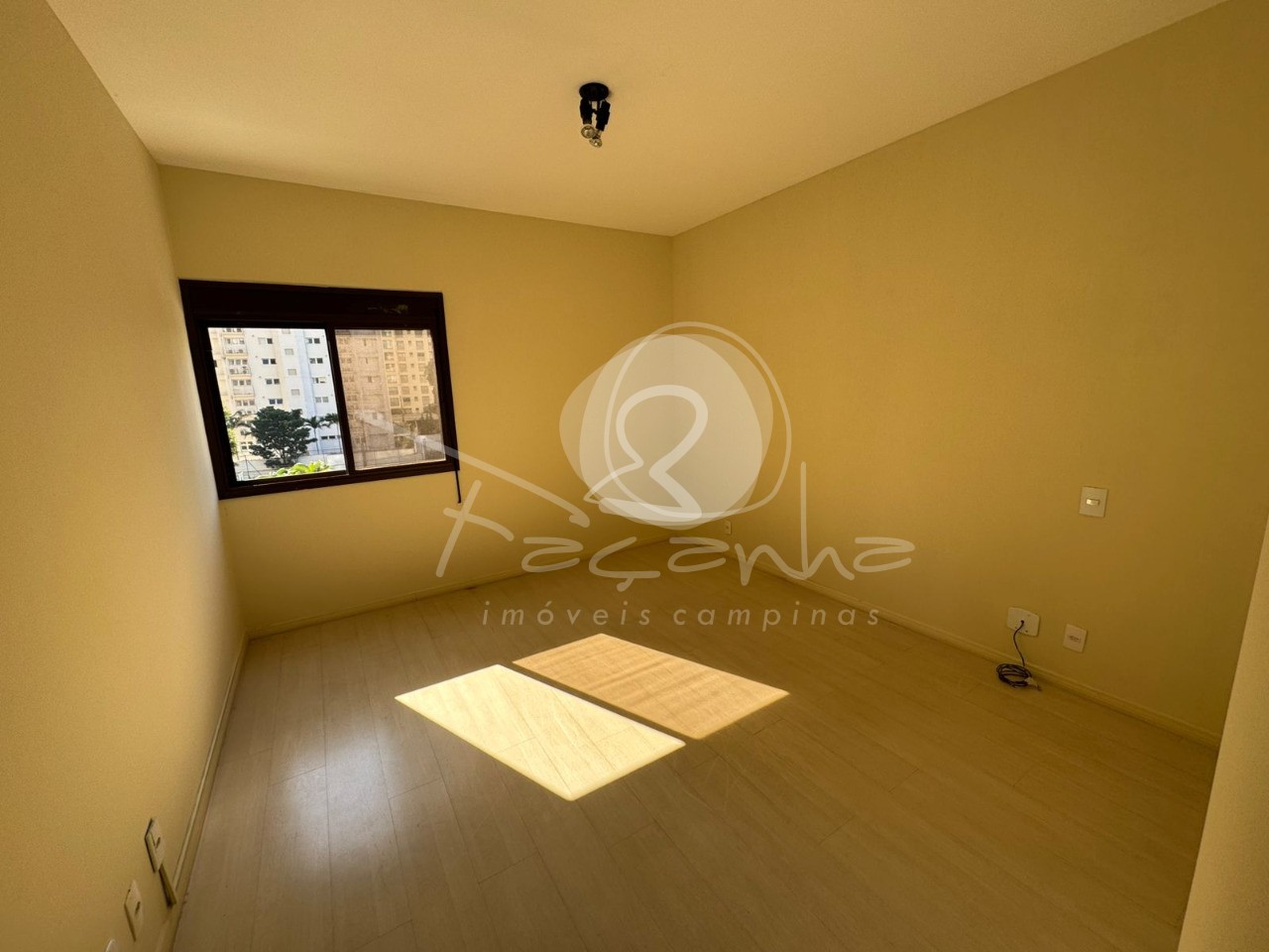 Apartamento à venda e aluguel com 3 quartos, 200m² - Foto 13