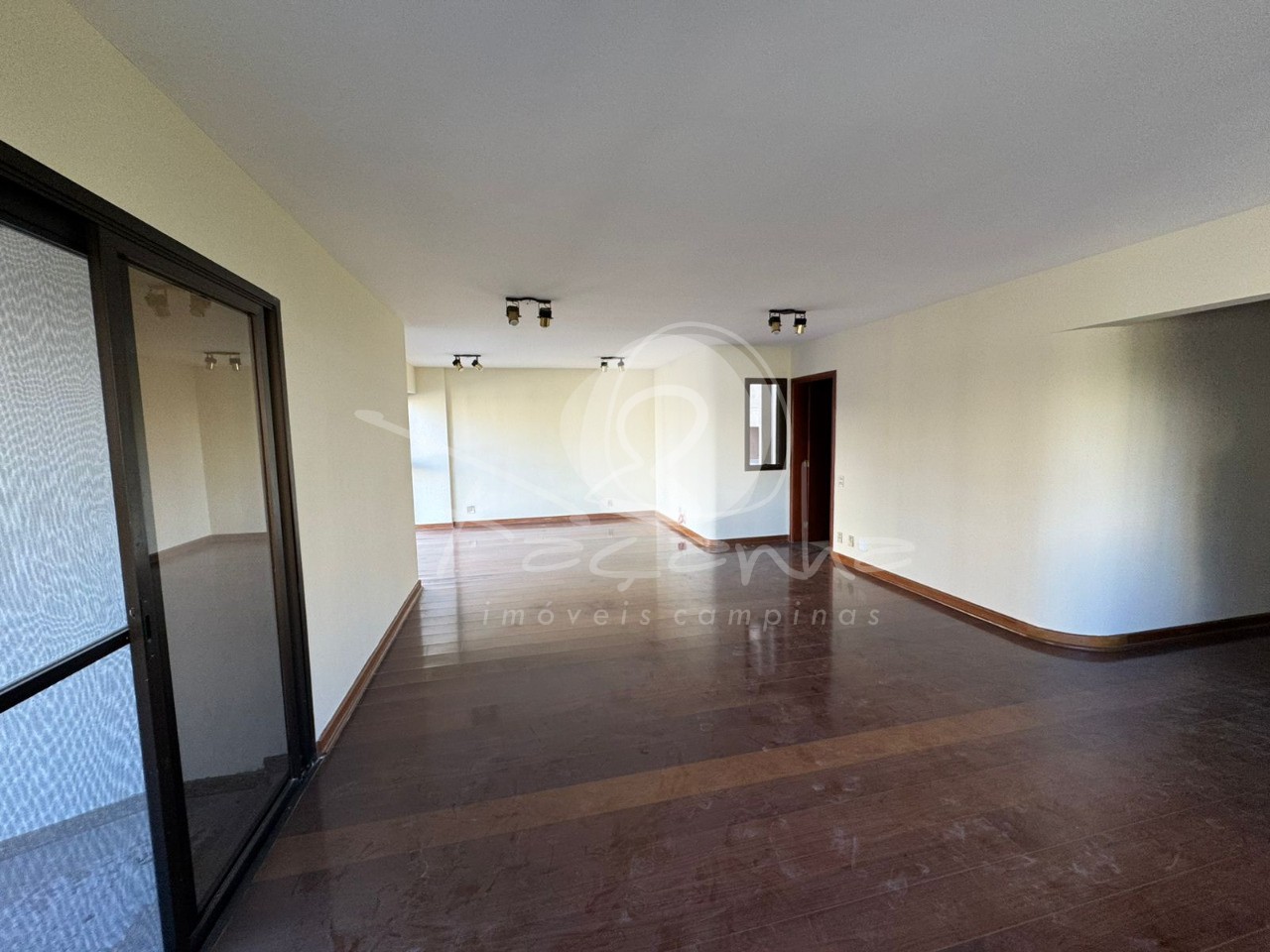 Apartamento à venda e aluguel com 3 quartos, 200m² - Foto 6