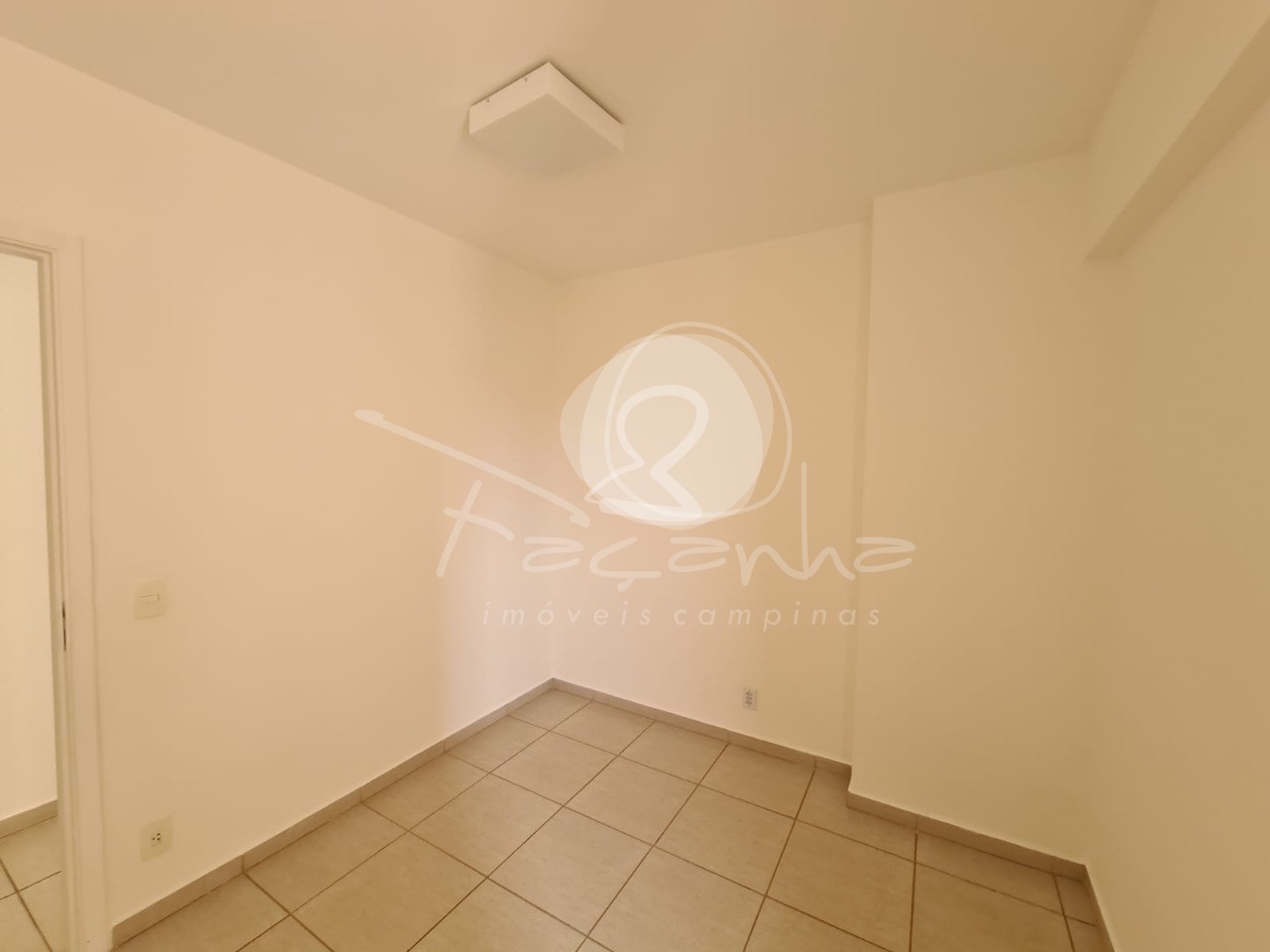 Apartamento para alugar com 3 quartos, 98m² - Foto 18