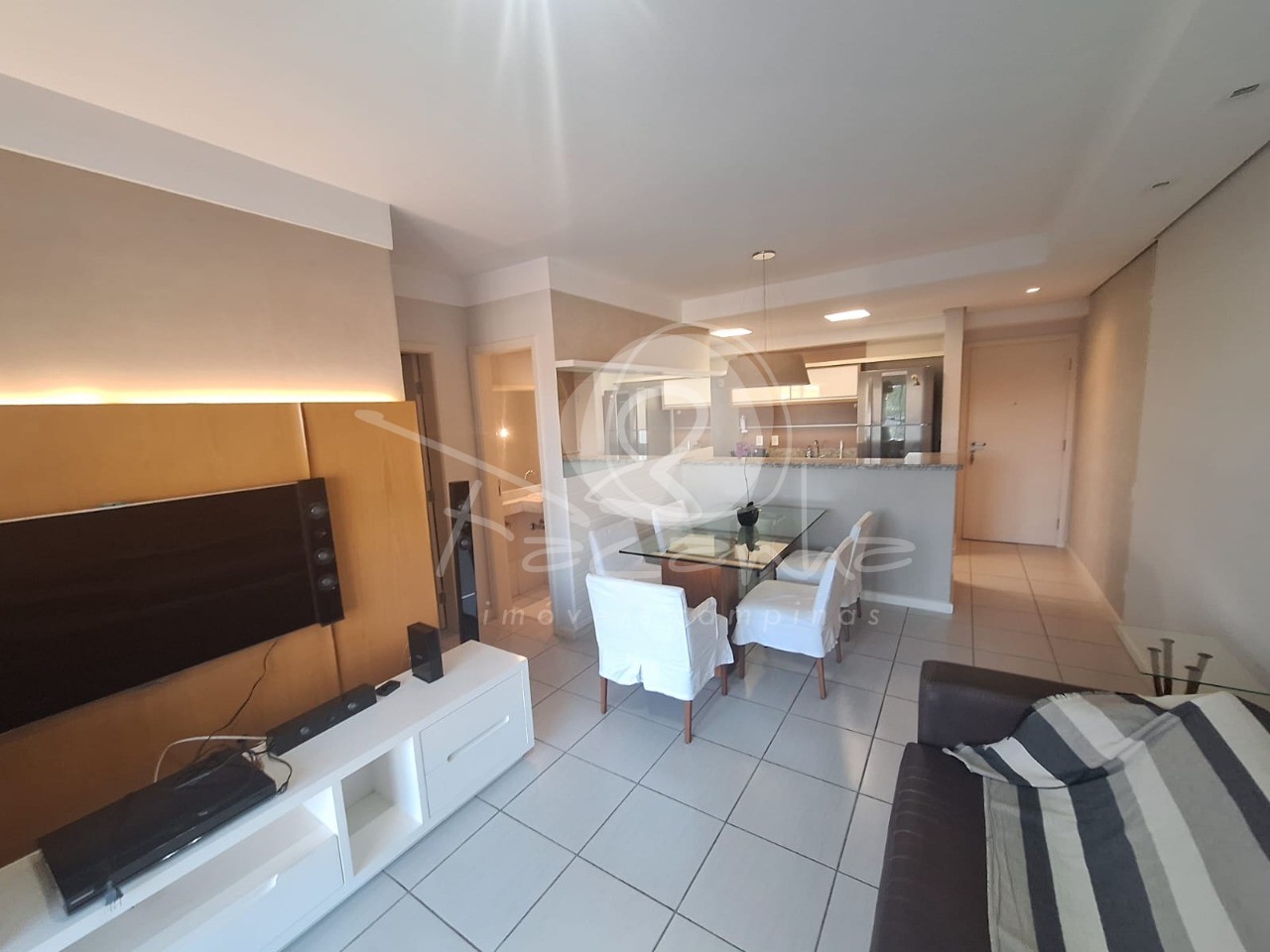 Apartamento à venda e aluguel com 3 quartos, 81m² - Foto 1