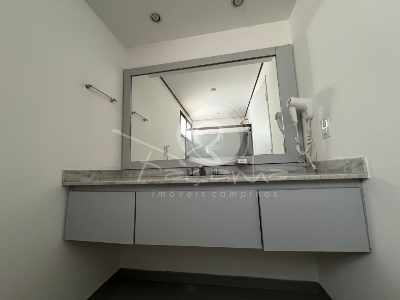 Apartamento para alugar com 1 quarto, 50m² - Foto 15