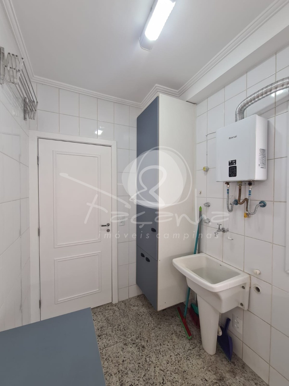 Apartamento à venda com 3 quartos, 75m² - Foto 33