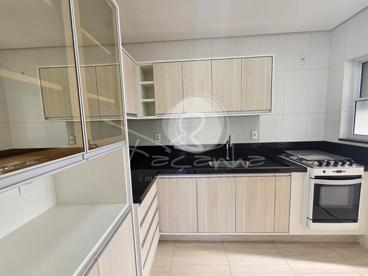 Apartamento à venda e aluguel com 3 quartos, 85m² - Foto 15