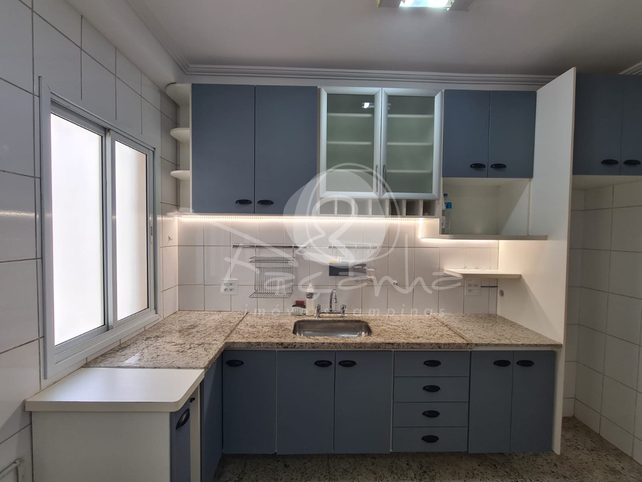 Apartamento à venda com 3 quartos, 75m² - Foto 28