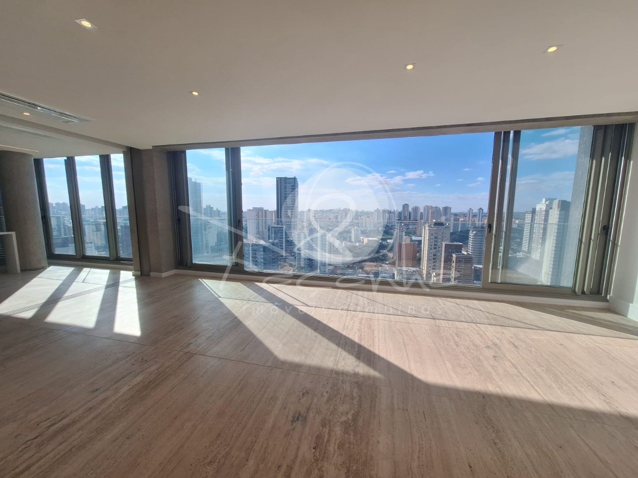 Apartamento, 3 quartos, 257 m² - Foto 2