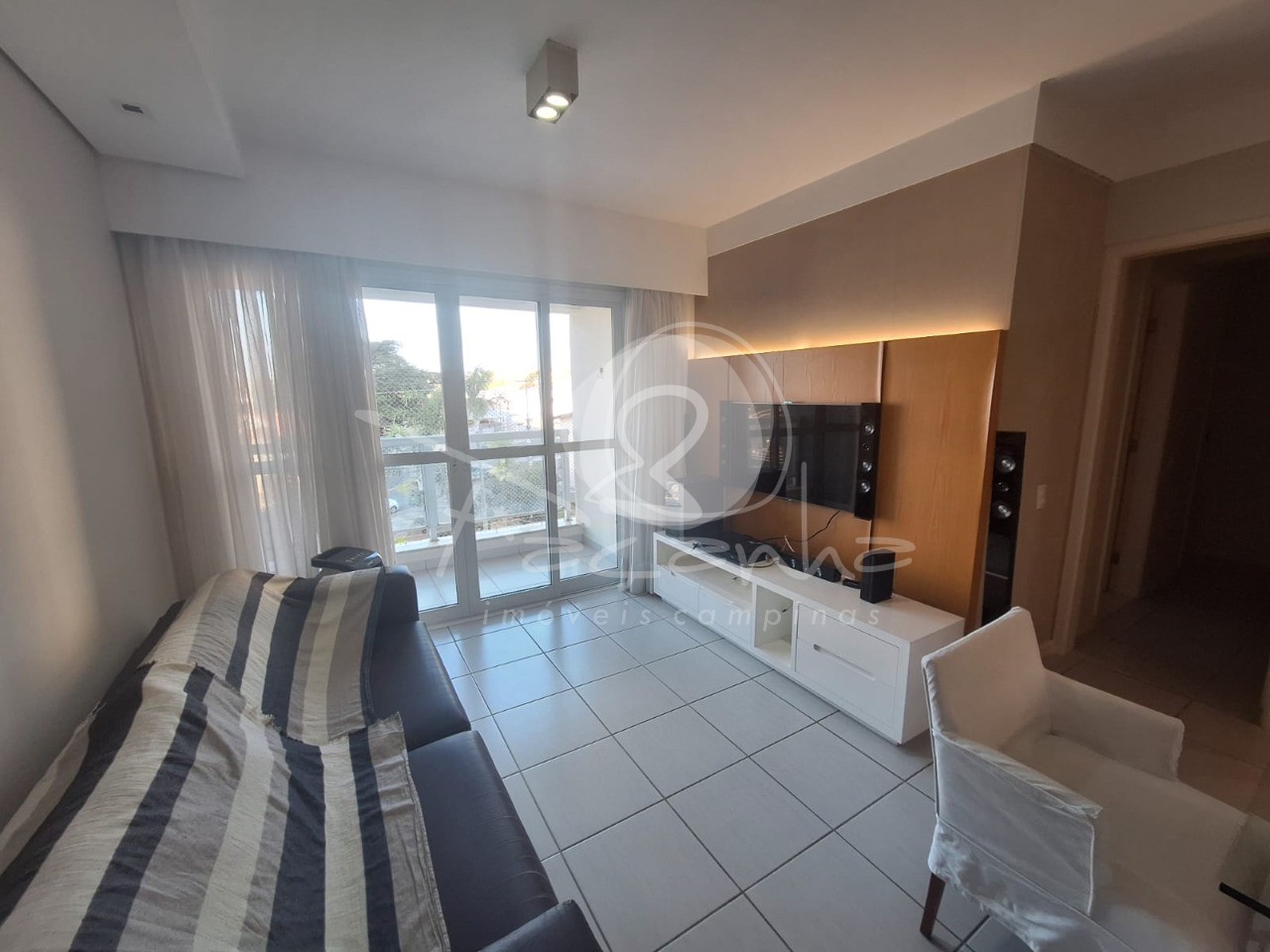 Apartamento à venda e aluguel com 3 quartos, 81m² - Foto 3