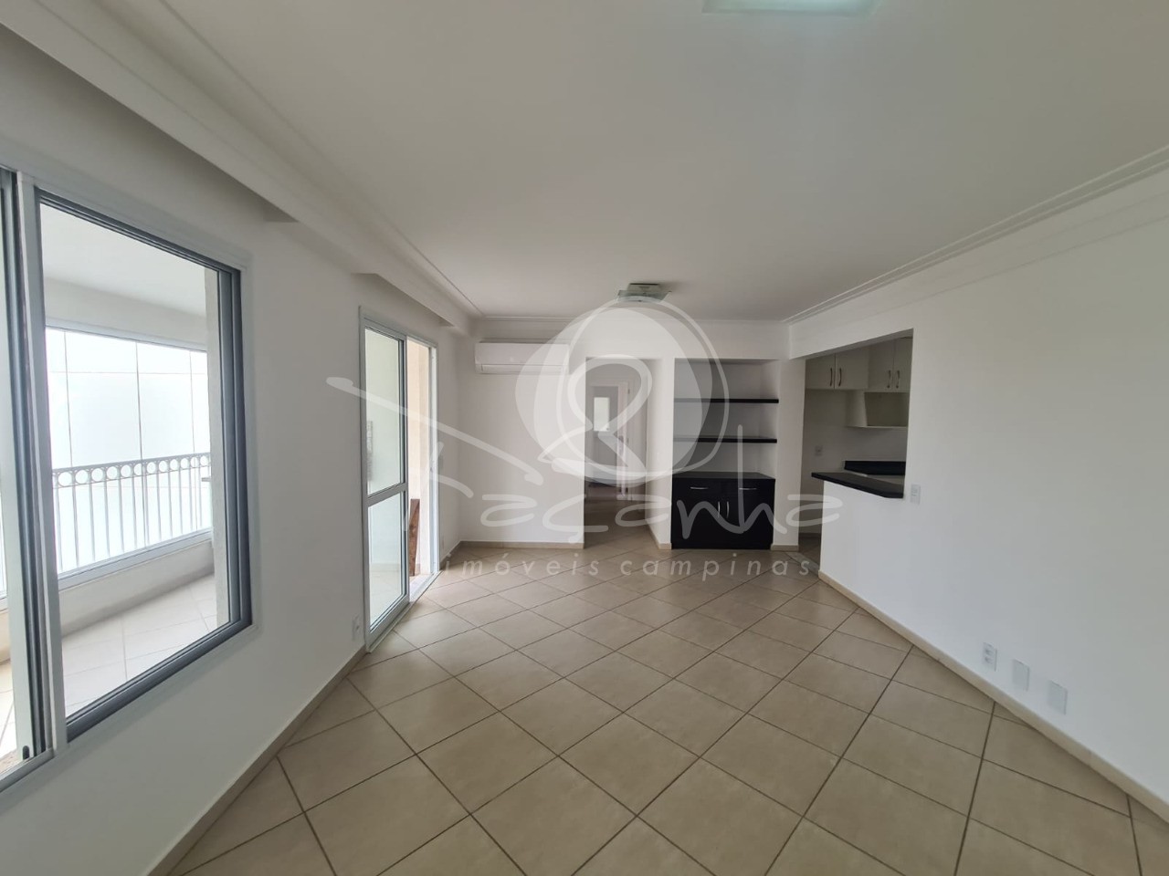 Apartamento para alugar com 3 quartos, 98m² - Foto 2