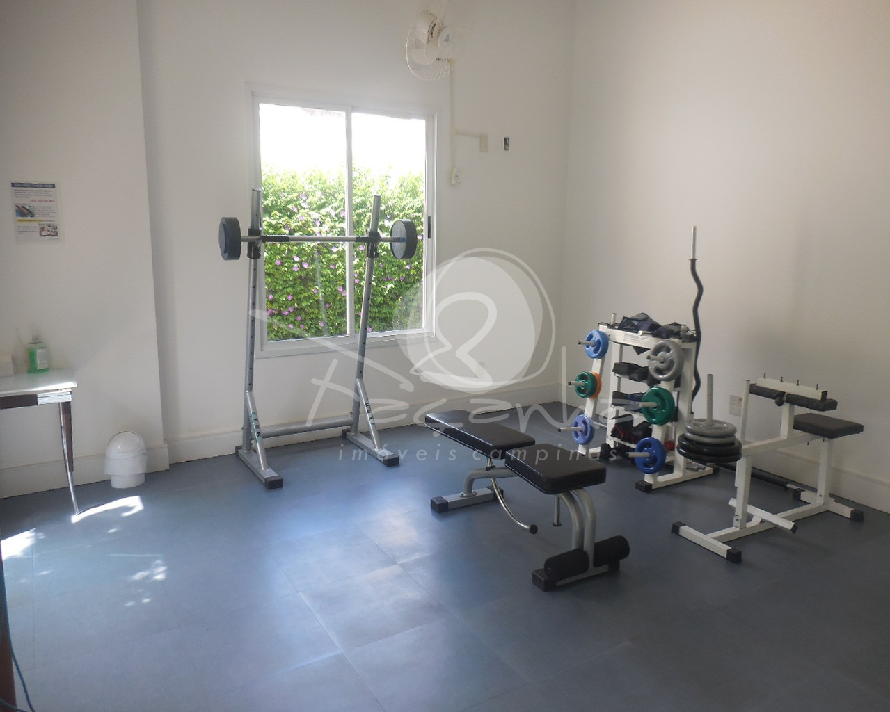 Apartamento para alugar com 3 quartos, 86m² - Foto 26