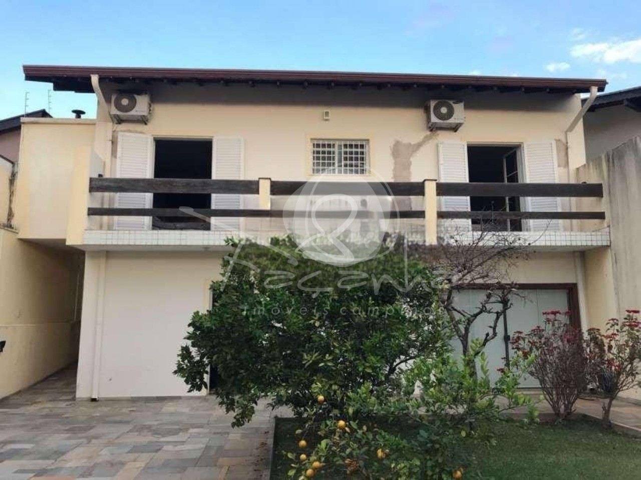 Sobrado à venda com 4 quartos, 480m² - Foto 1