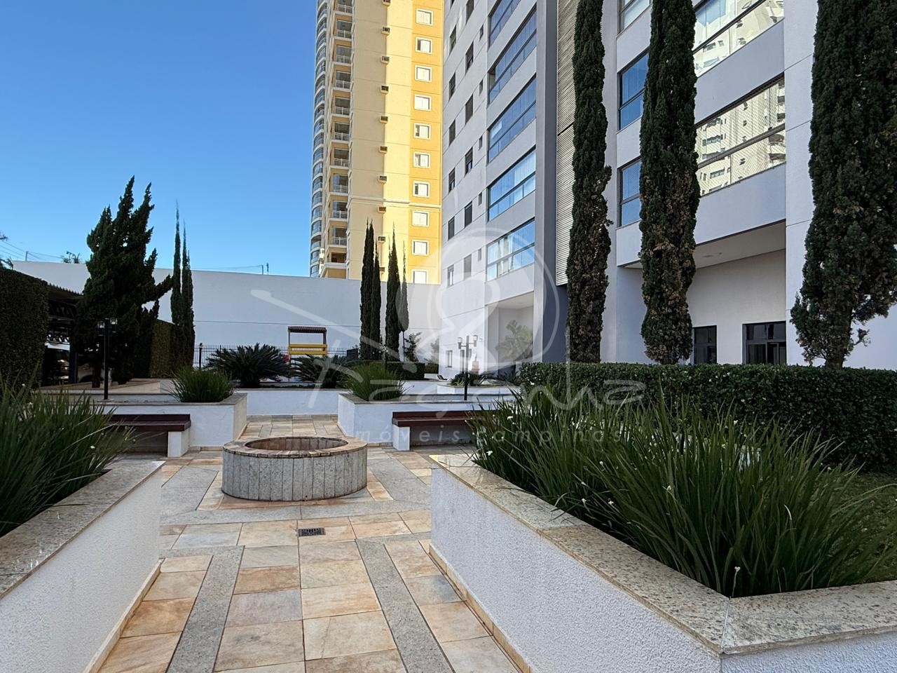 Apartamento para alugar com 3 quartos, 117m² - Foto 30