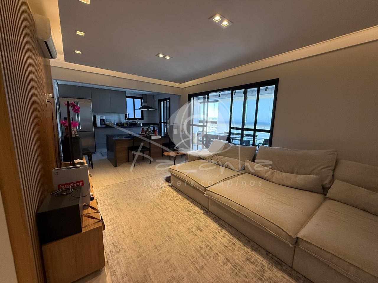 Apartamento para alugar com 3 quartos, 117m² - Foto 1