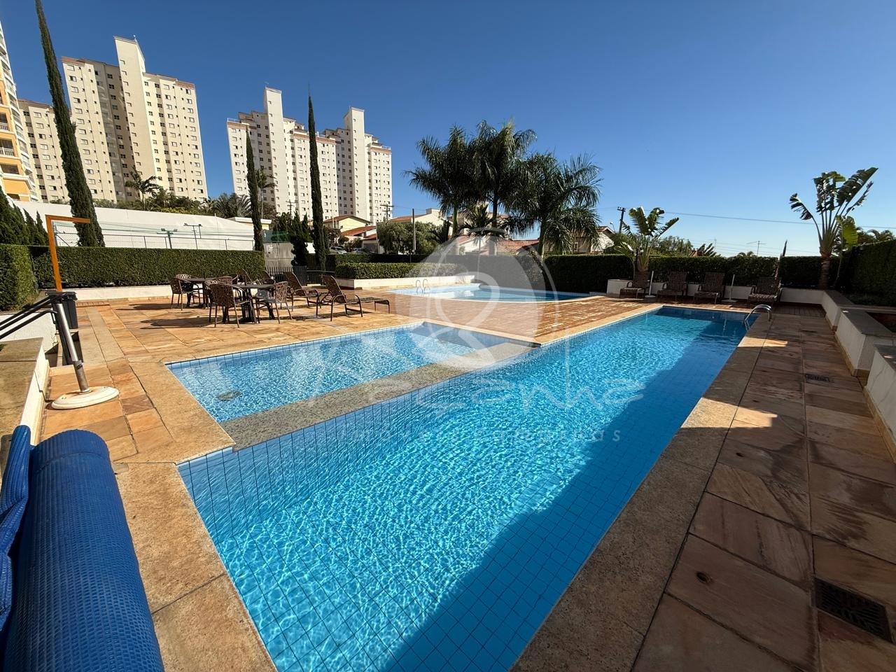 Apartamento para alugar com 3 quartos, 117m² - Foto 26