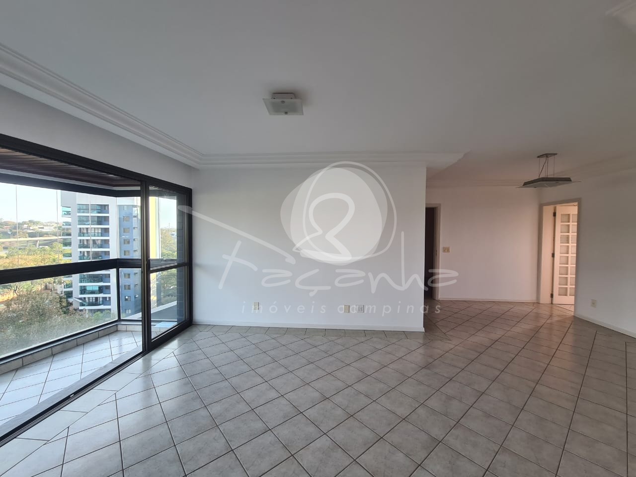 Apartamento, 3 quartos, 137 m² - Foto 2