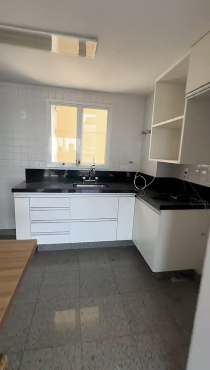 Apartamento à venda com 3 quartos, 104m² - Foto 12