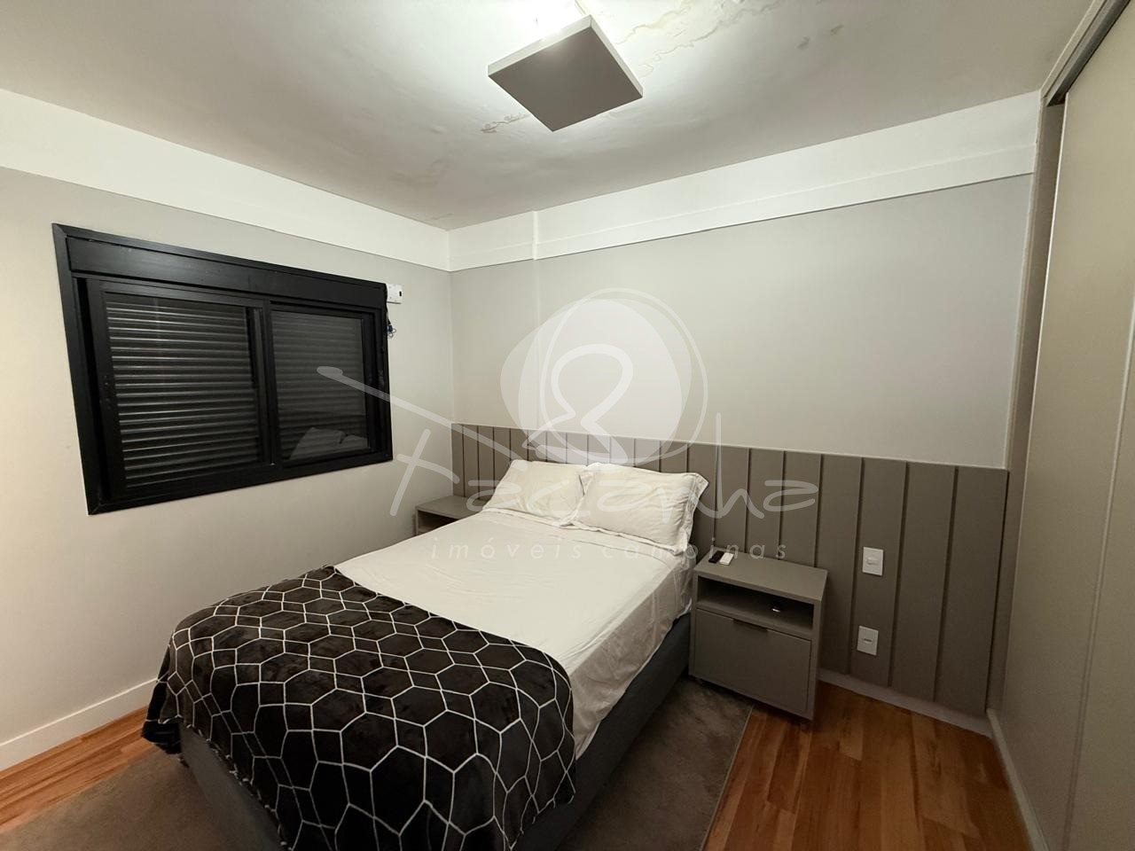 Apartamento para alugar com 3 quartos, 117m² - Foto 12
