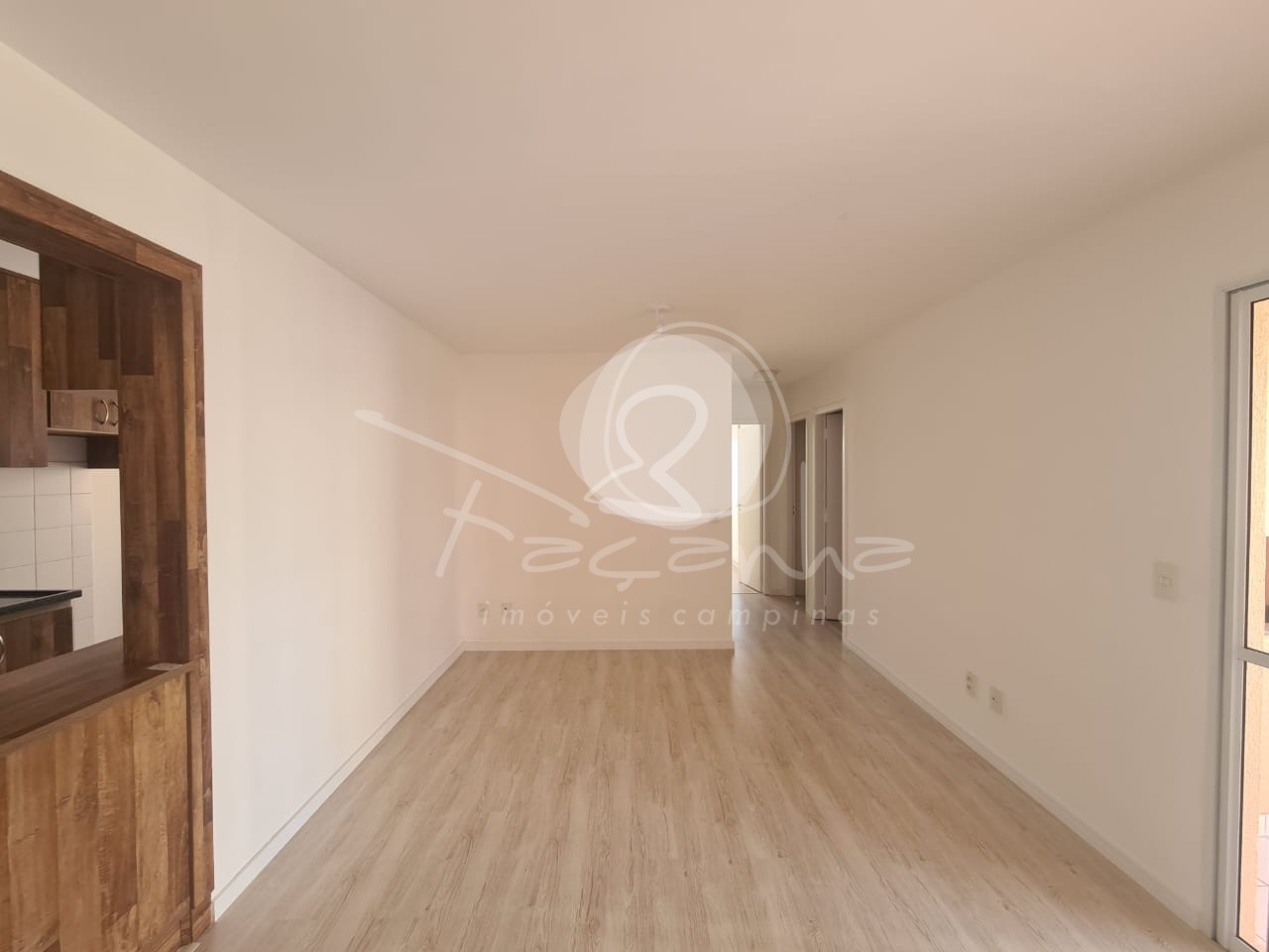 Apartamento à venda com 3 quartos, 78m² - Foto 2
