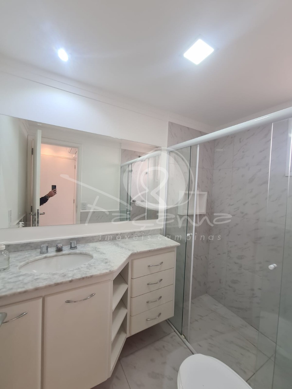 Apartamento para alugar com 3 quartos, 98m² - Foto 26