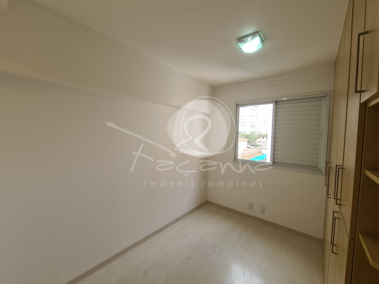 Apartamento para alugar com 3 quartos, 98m² - Foto 12